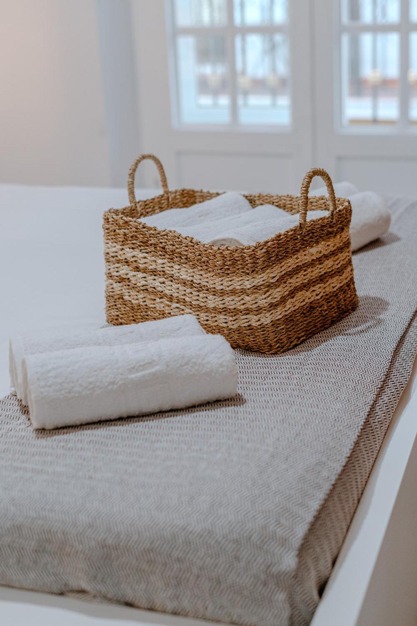 El Mirador De La Consentida Rooms & Suites Boutique มาร์เบยา ภายนอก รูปภาพ