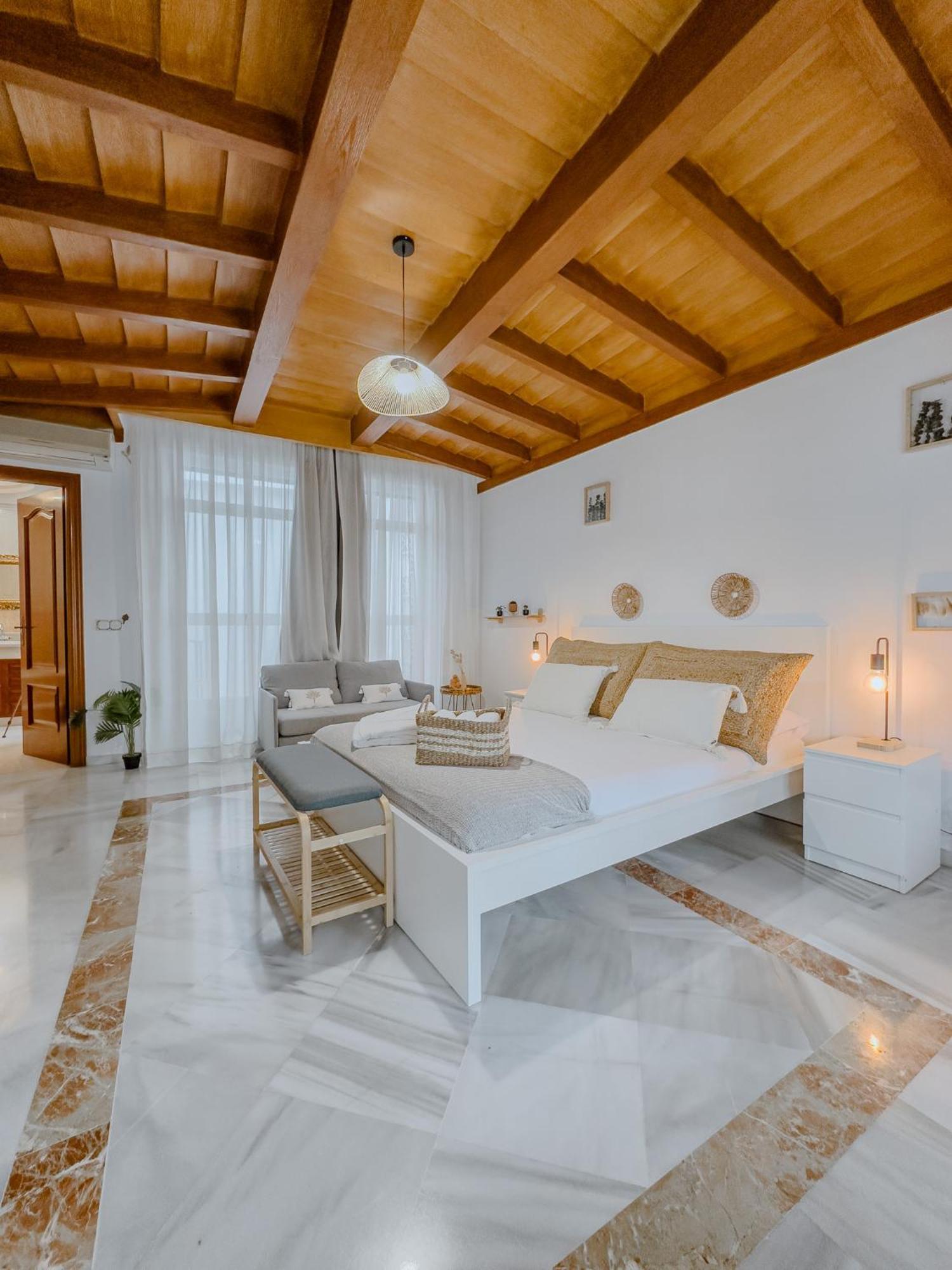 El Mirador De La Consentida Rooms & Suites Boutique มาร์เบยา ภายนอก รูปภาพ